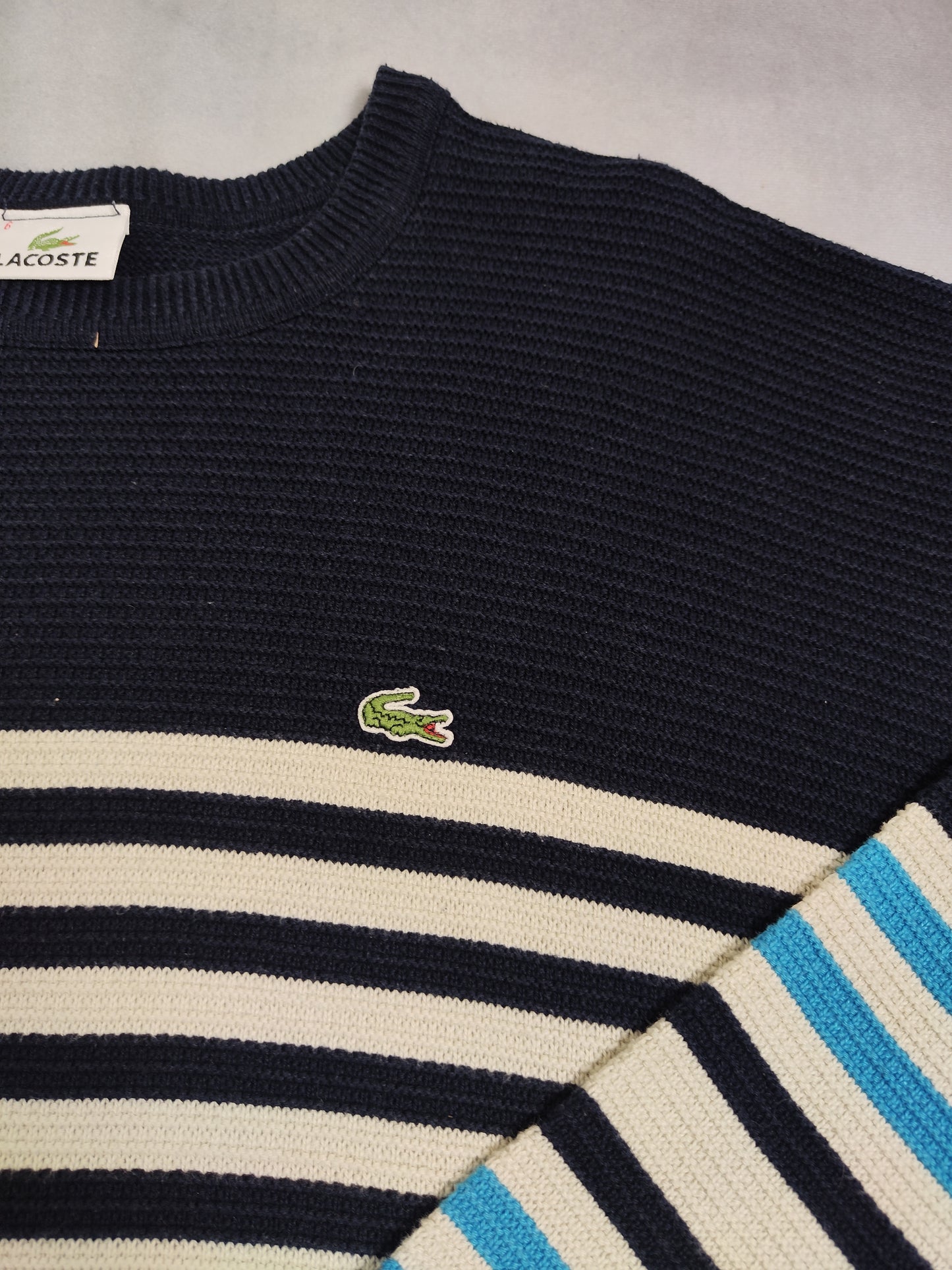 Lacoste sweater (L)