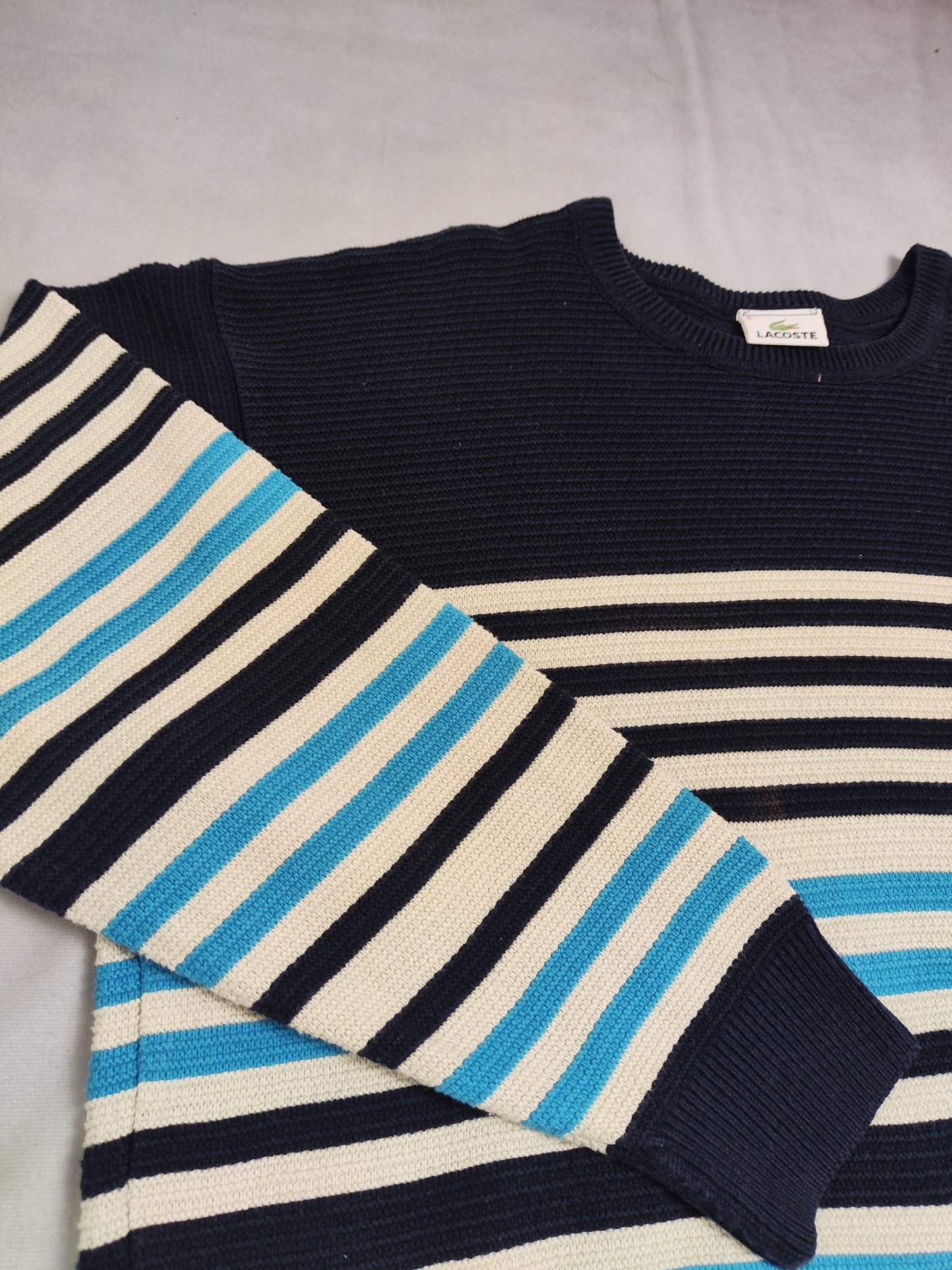 Lacoste sweater (L)